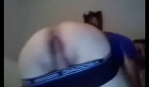 Amigo enseñ_ando culo y la polla por webcam