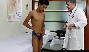 Asian twink breeded by DILF at doctors post