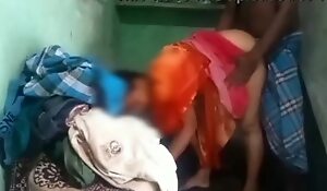 desi aunty have a sex in bathroom